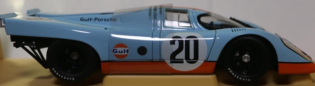 オートアート ポルシェ９１７ｋ　映画「栄光のル・マン」劇中車　1/18 　中古品