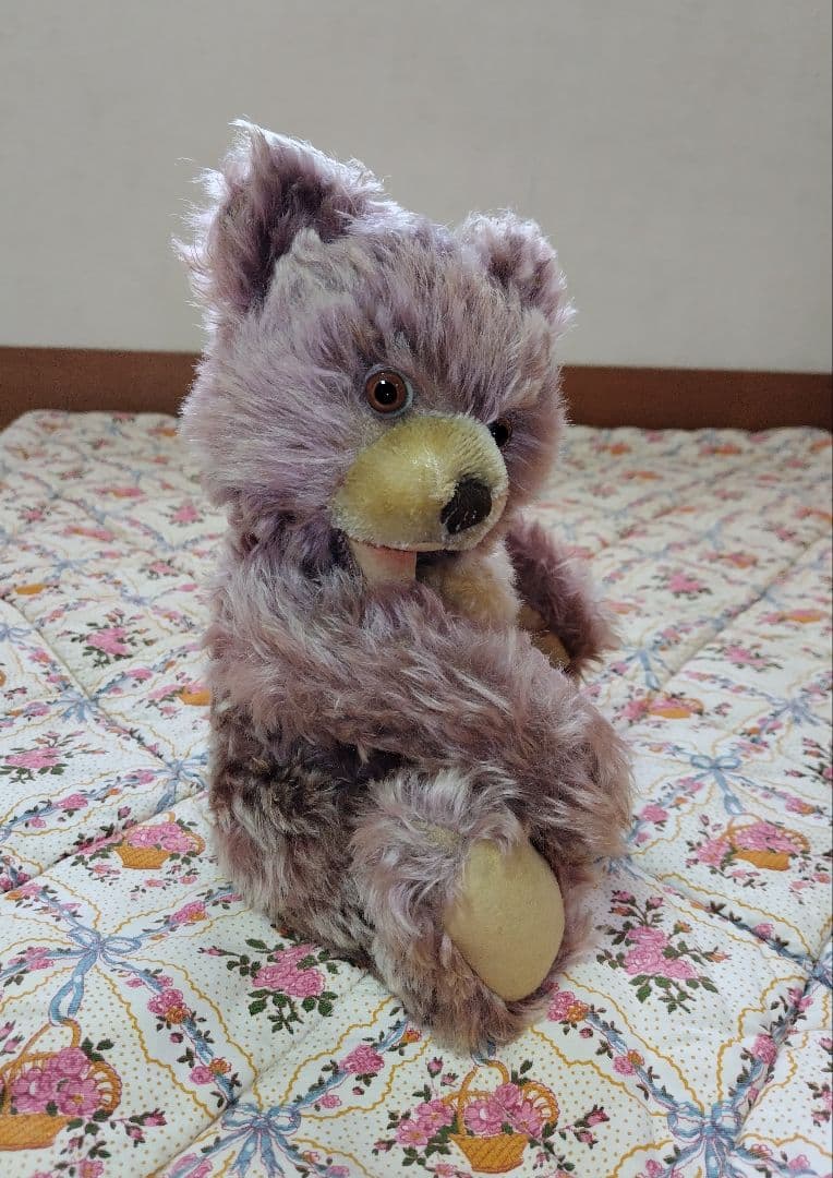 シュタイフ　小豆色のゾッティ