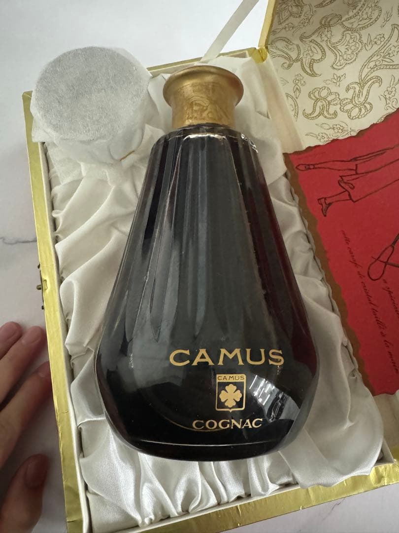 【未開栓】CAMUS コニャック バカラカラフェ 化粧箱付き