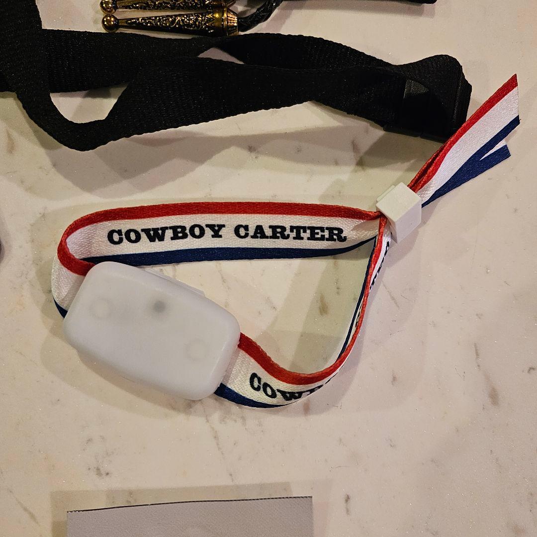 ビヨンセ COWBOY CARTER TOUR VIP限定グッズ＋Tシャツ3枚付