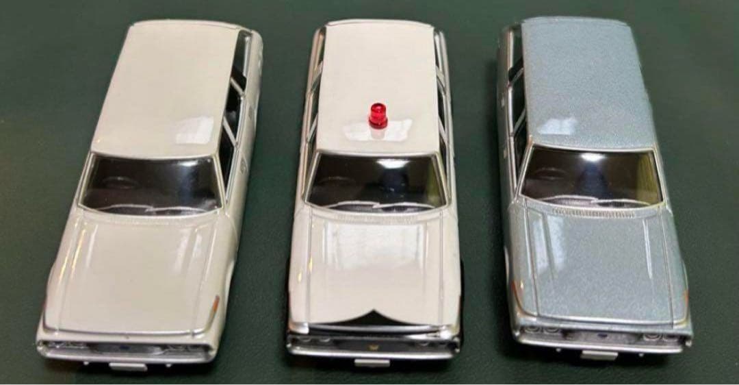 トミカリミテッドヴィンテージネオ クラウン バンデラックス カスタム 3台