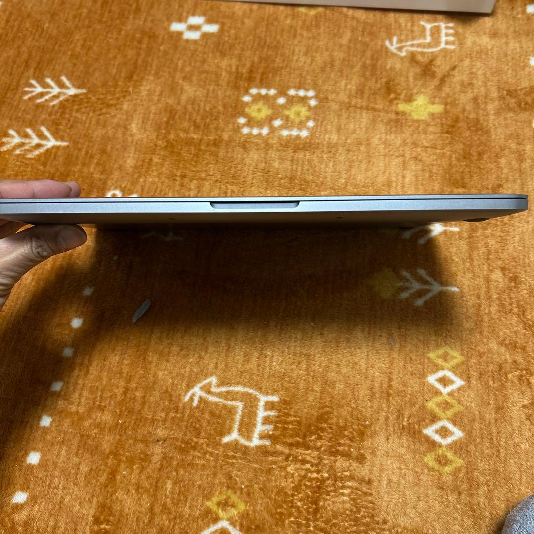 美品MacBook Pro 2020 M1 A2338 8/ 250GB 8コア