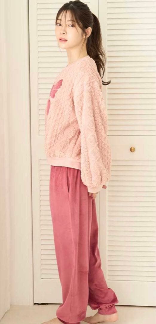 ［新品・未使用］SNIDEL  リボンフリースセットアップ　ピンク