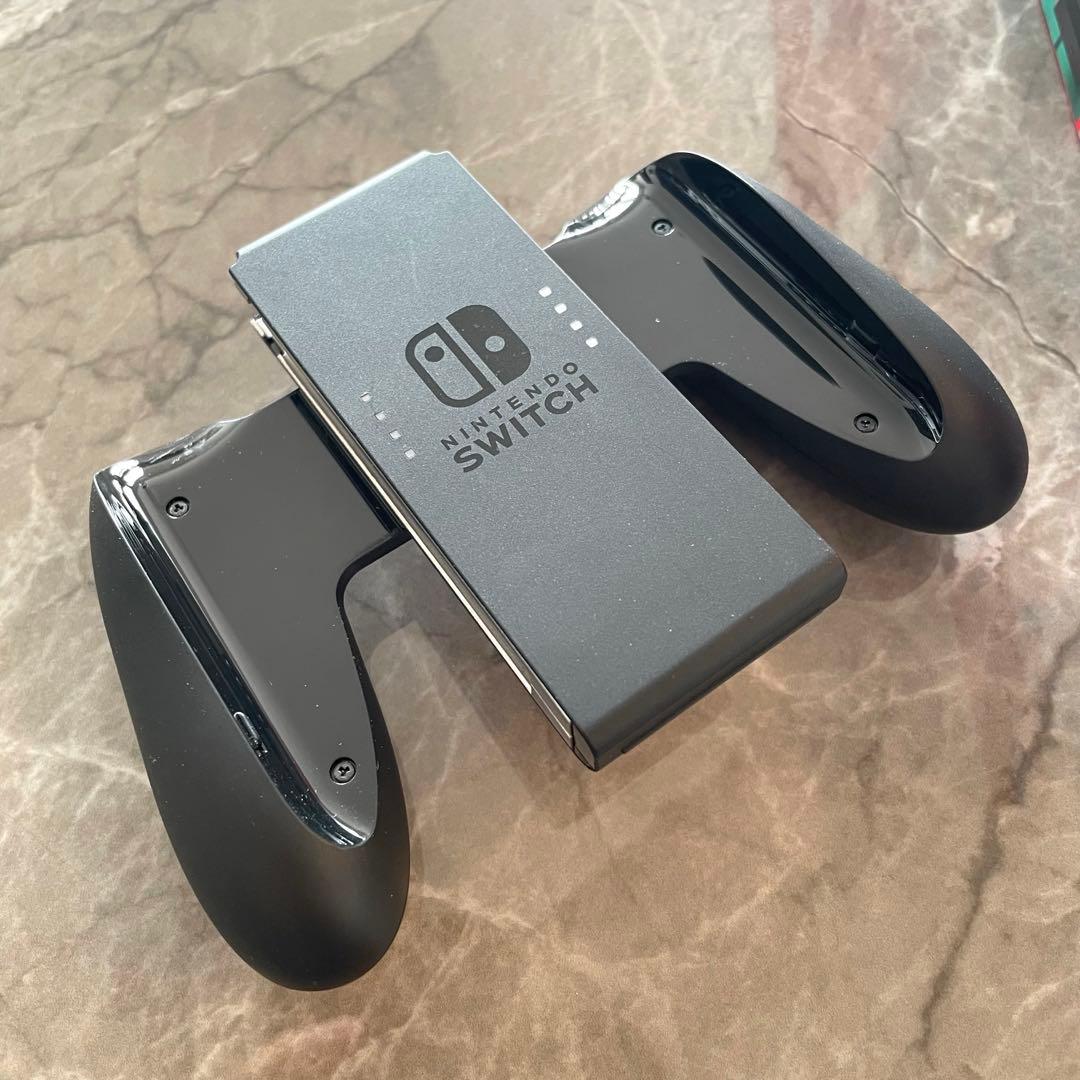 【美品】Nintendo Switch 本体 /ニンテンドー スイッチ 青 赤