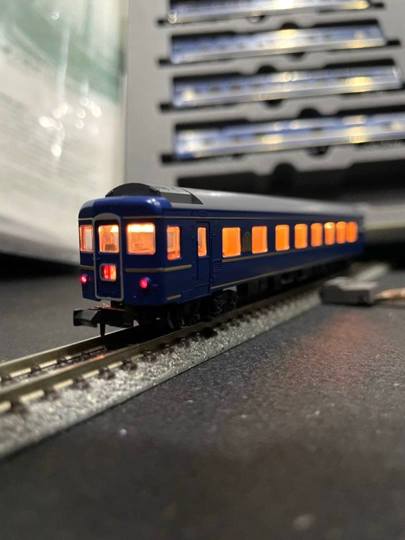 24系25形北斗星　KATO。