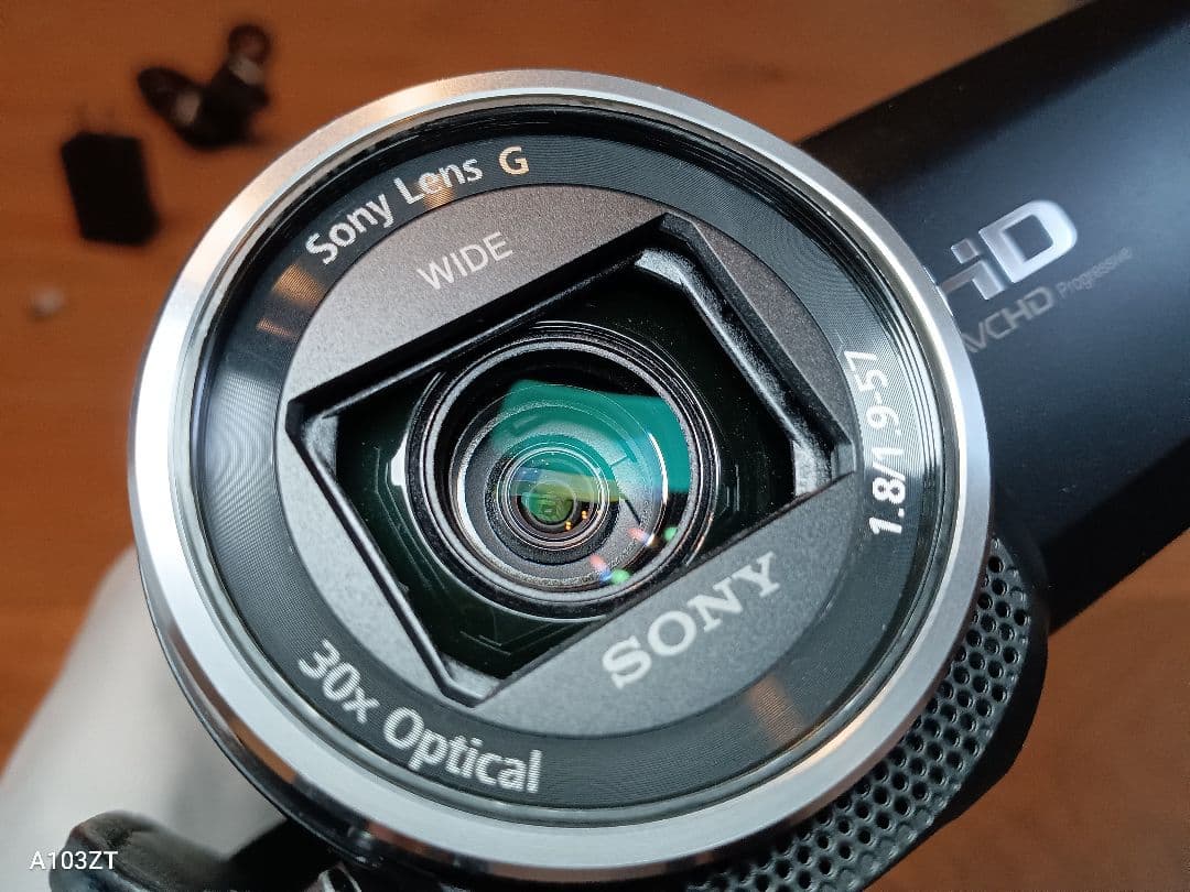 【SDカード付き】美品 SONY Handycam HDR-CX675【保証付】