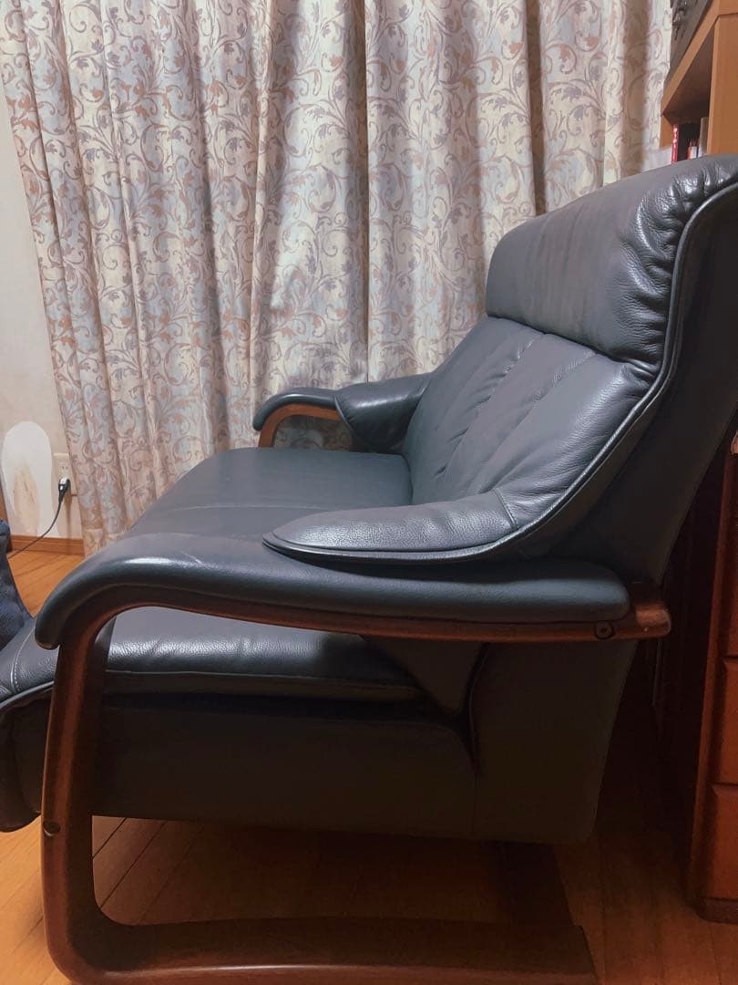 送込み　定価35万　高級レザーソファ　本革ソファー　3人掛け　ヴィンテージ家具