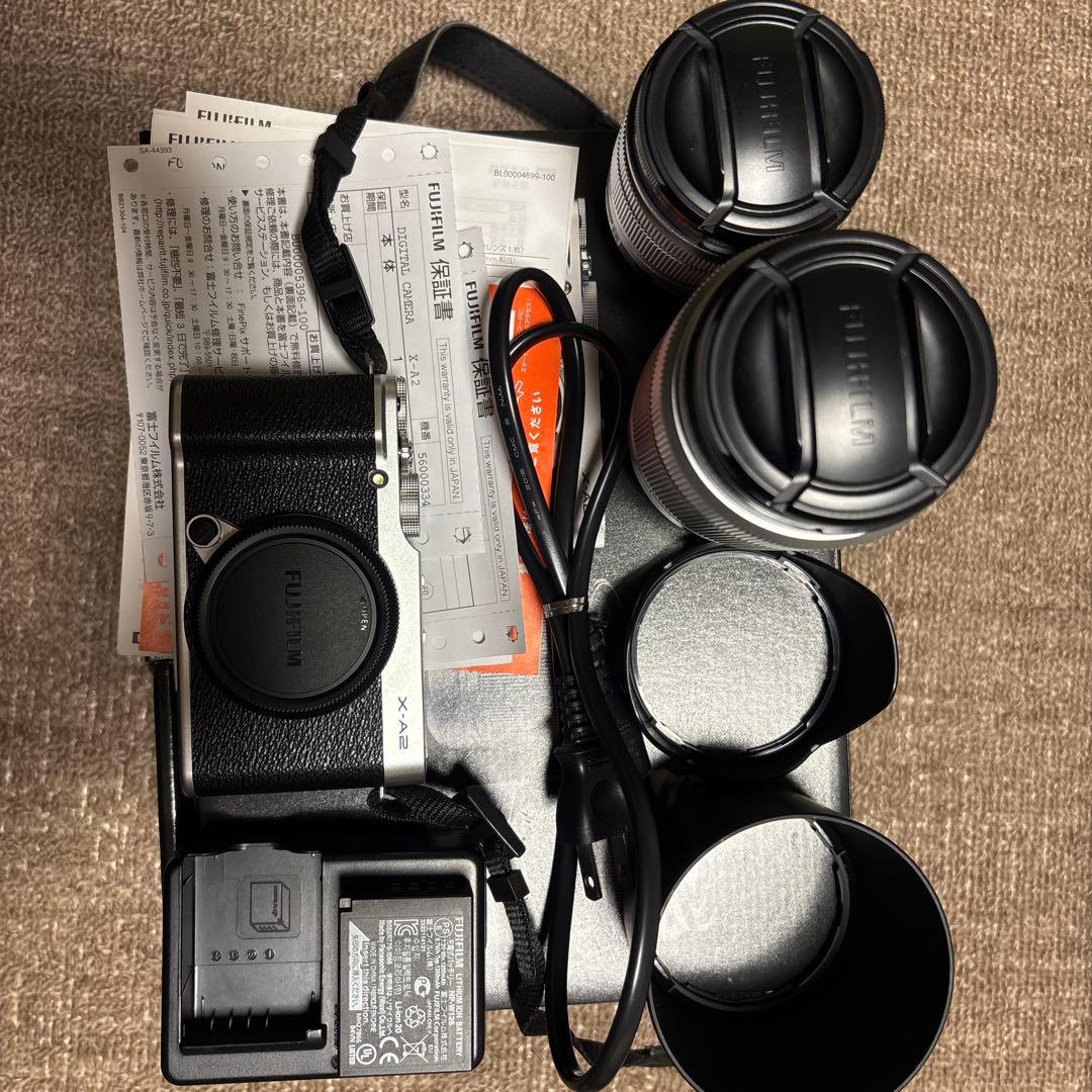 FUJIFILM ミラーレス一眼 X-A2 ダブルズームレンズキット シルバー