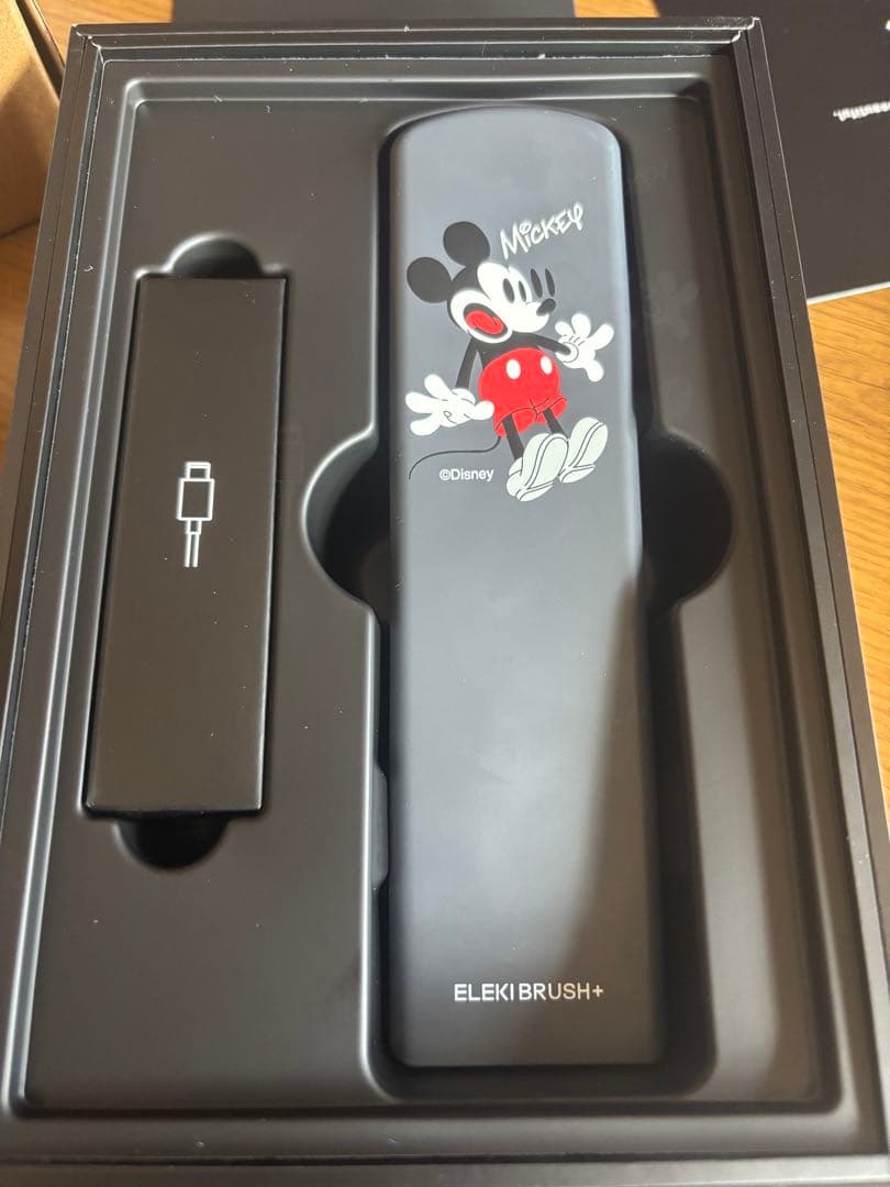 Disney ELEKI BRUSH+ 美顔器