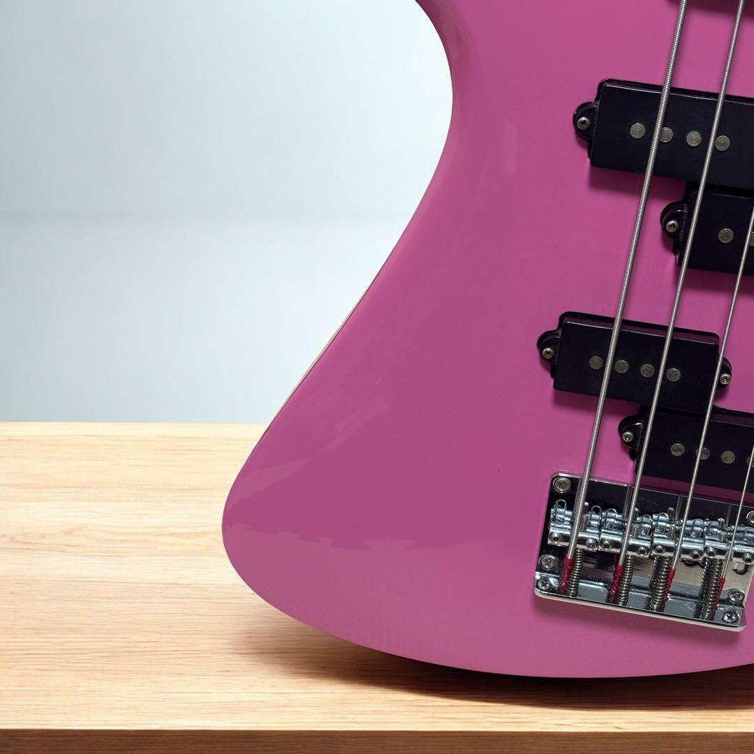 B.C. RICH MOCKING BIRD ピンクベース