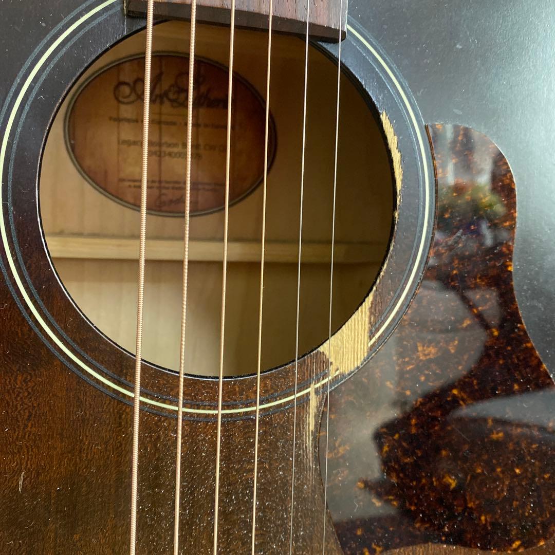 Art & Lutherie Legacyカッタウェイ バーボンバースト