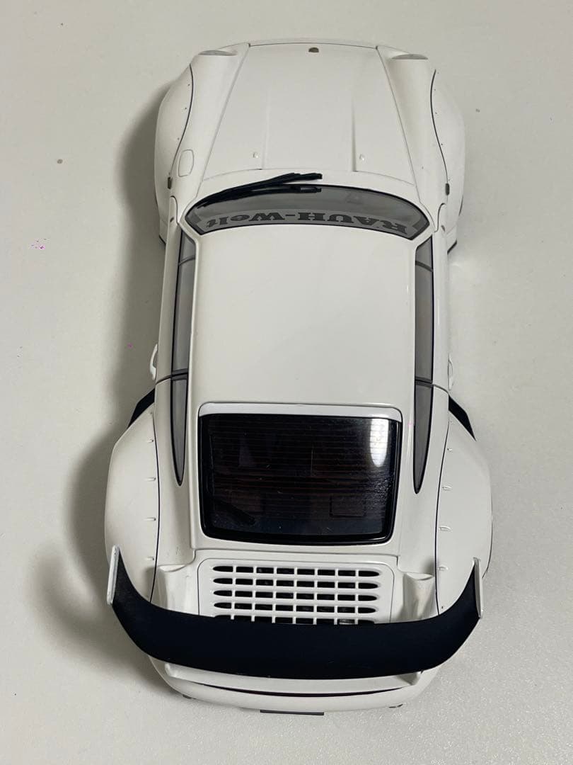 AUTOart オートアート　1/18 ポルシェRWB 993
