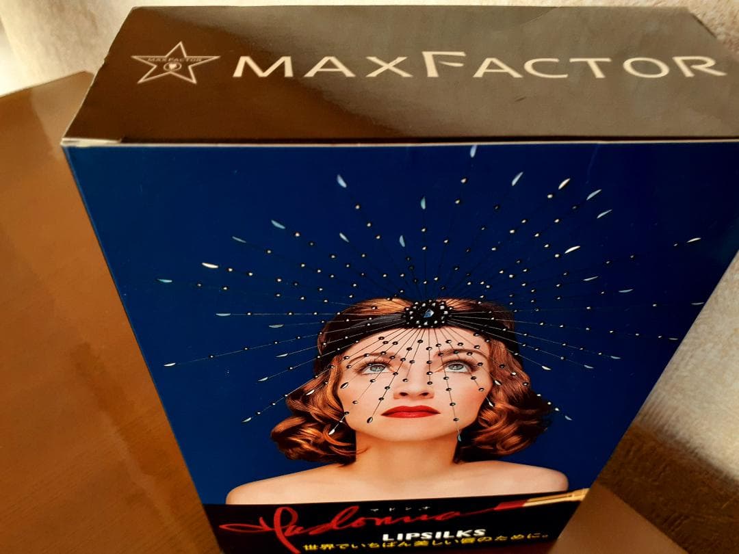 マドンナ　MAX FACTOR Lipsilks　国内 店頭展示用ボックス