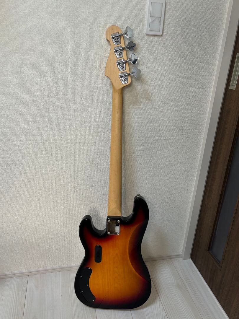 Laid Back エレキベース