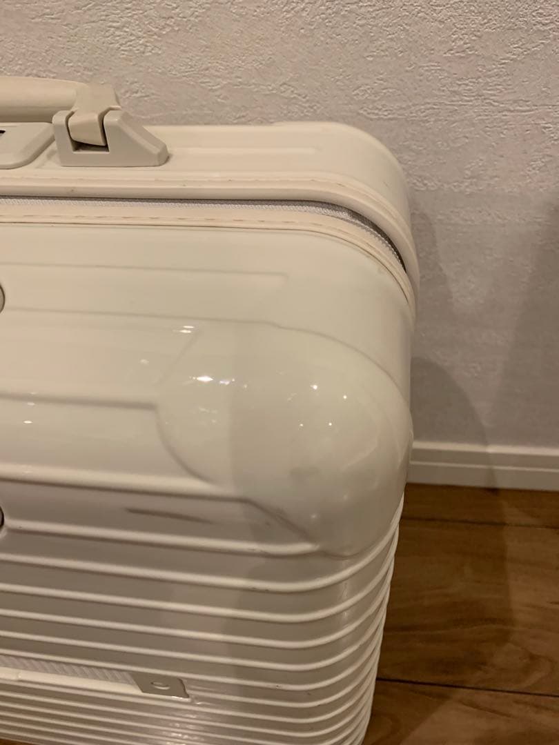 ユナイテッドアローズ別注　RIMOWA SALSA ECRU