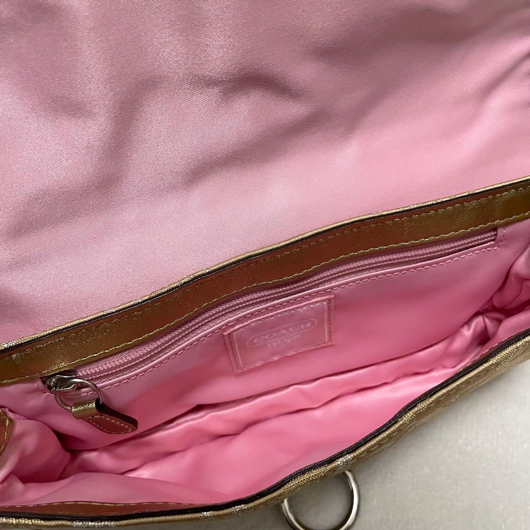 COACH コーチ　アクセサリーポーチ　ハンドバッグ　フック　ゴールド