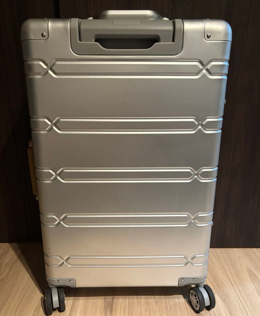 【muta marine】 60L スーツケース