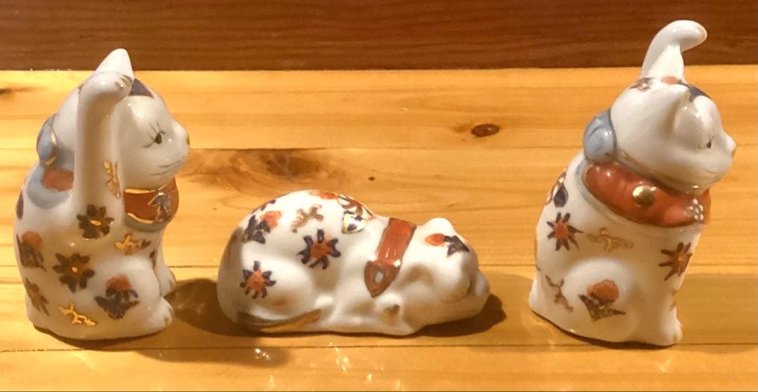 【美品】左右招き猫　眠り猫3点セット　骨董　陶器　置物　工芸品　美術品　伊万里焼