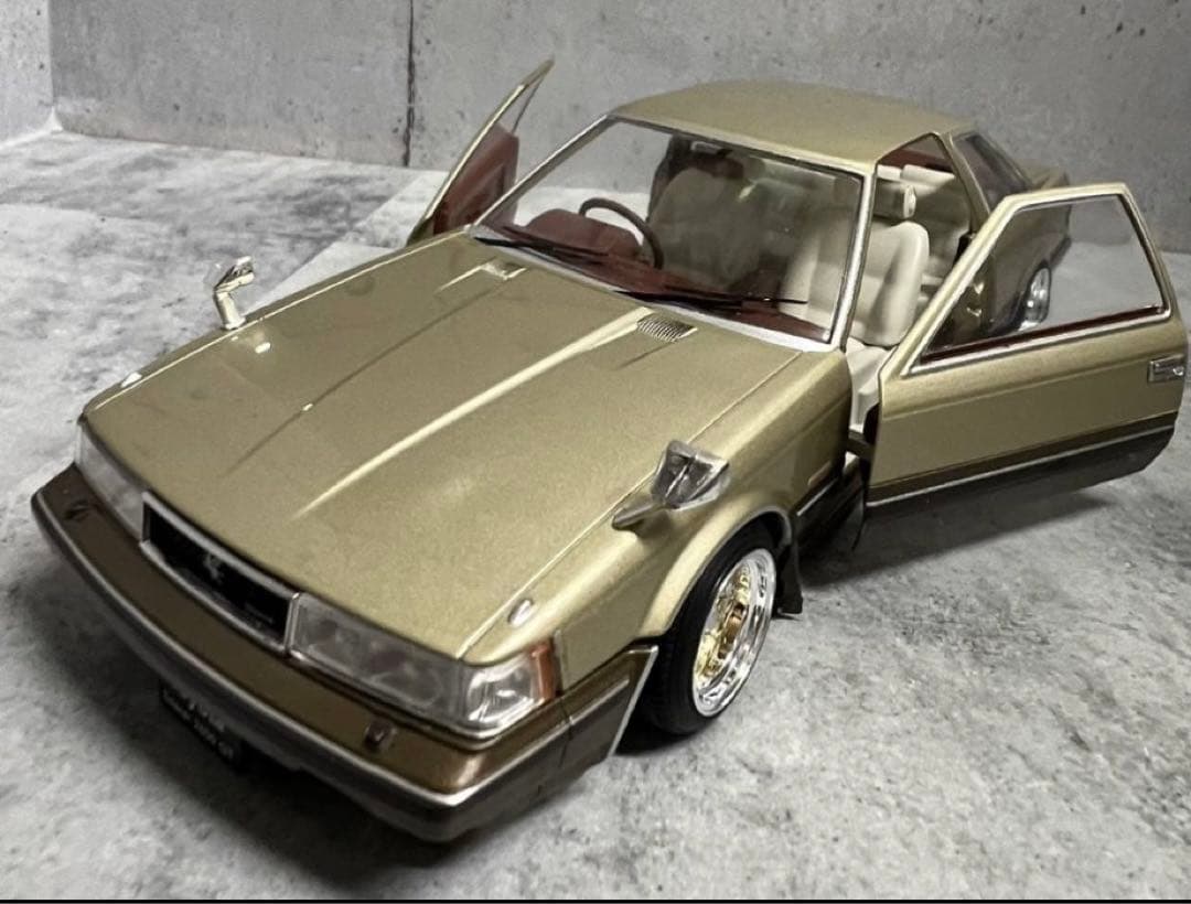 アシェット1/24 ソアラ 2800 GT CBX400F ジオラマ ケース付