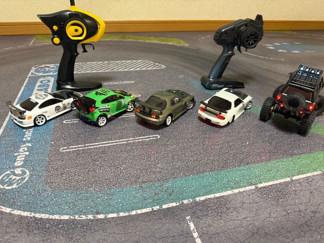 京商ミニッツAWD1台&MRD3台&4×4 シャーシ計5台セット(ボディオマケ)