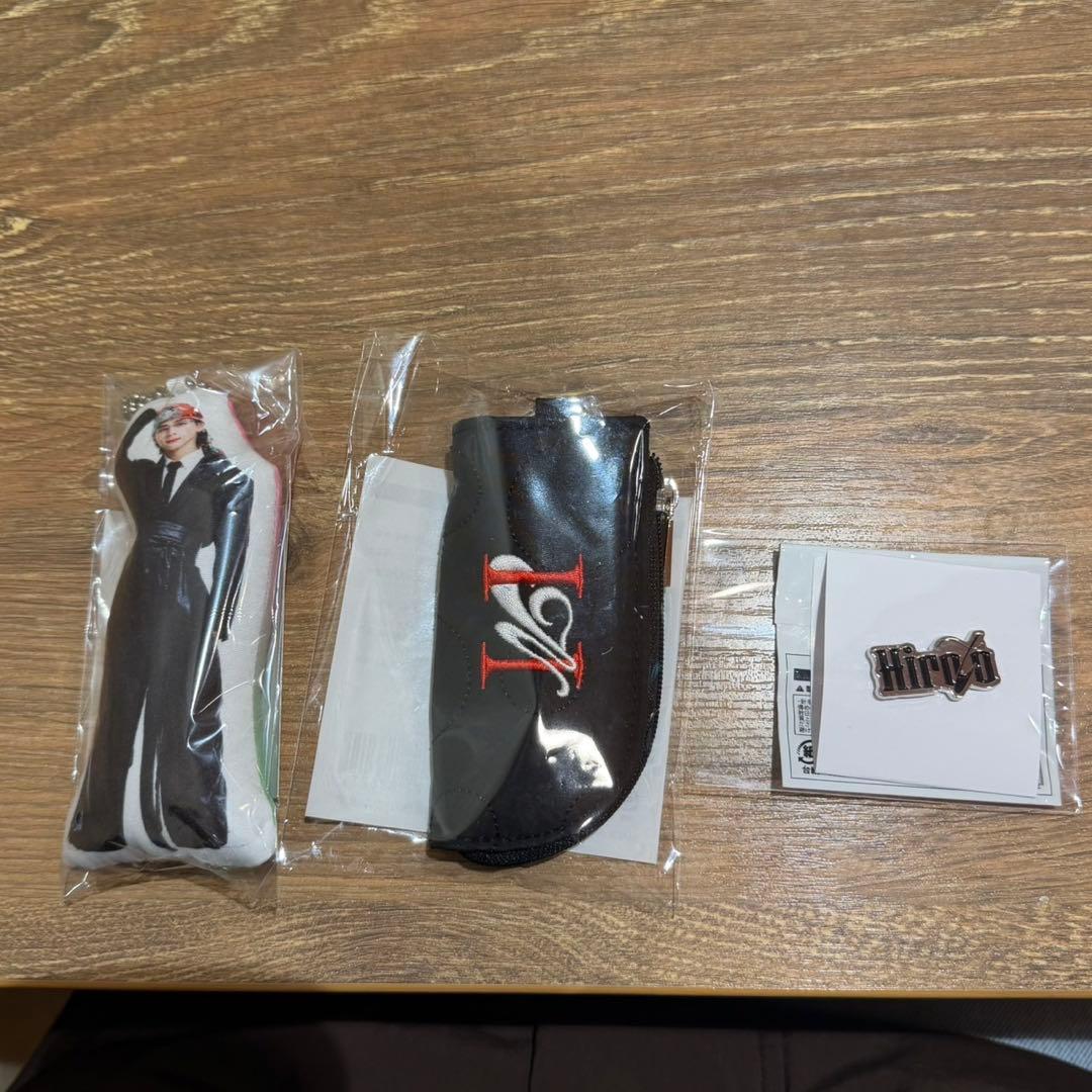 INI 西洸人　クッションキーホルダー　リップケース　ピンバッジ