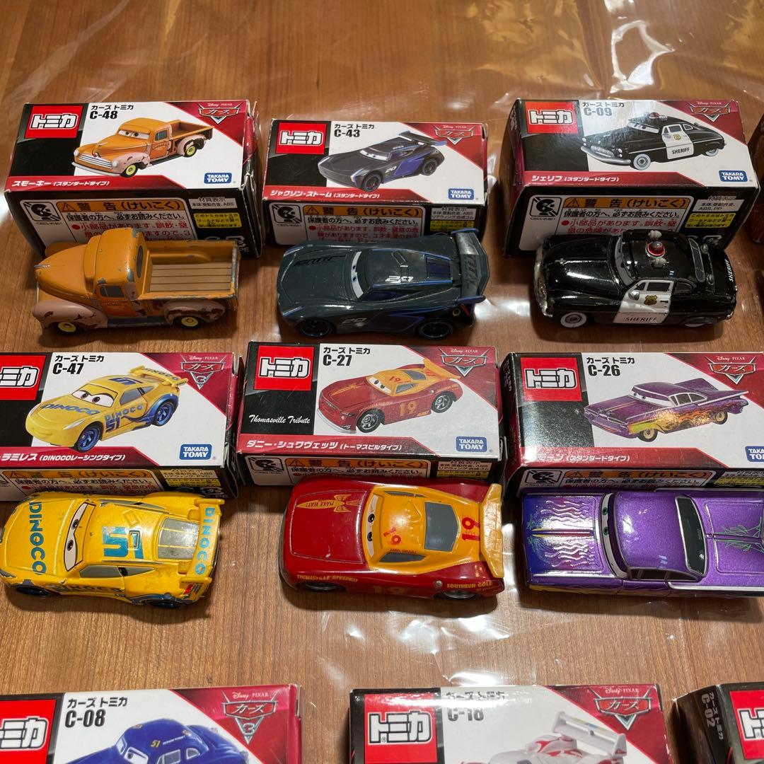 まとめ売り　カーズトミカ28台　箱あり　フィンマックミサイル　ホリー　ドック