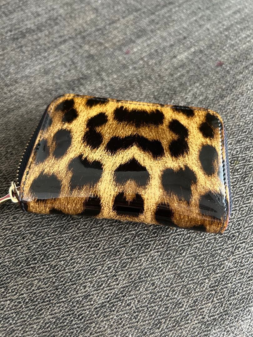 【週末セール】Christian Louboutin ヒョウ柄ケース