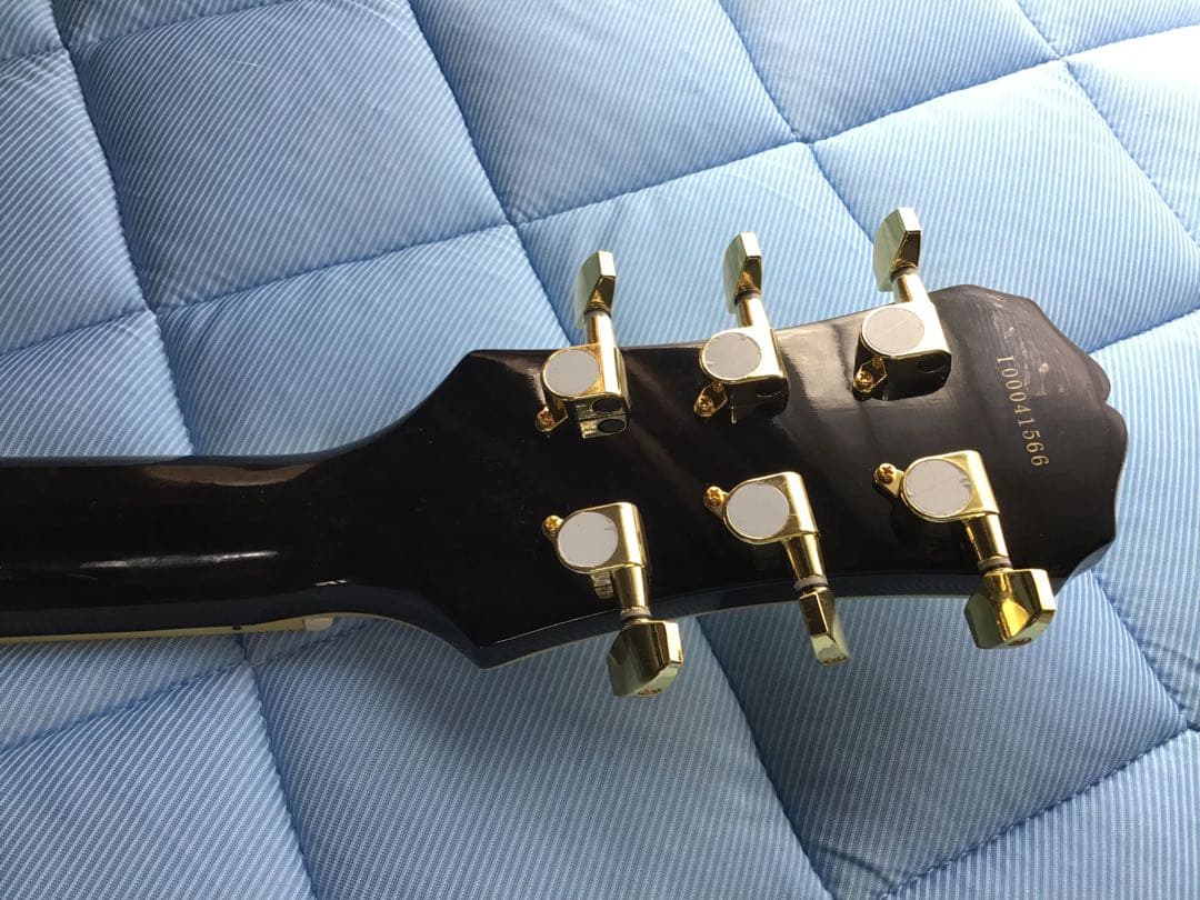 Epiphone Les Paul Custom 　ハードケース付属