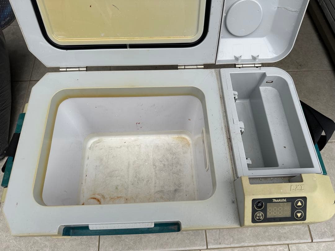 マキタ 充電式保冷温庫 CW180D ジャンク品