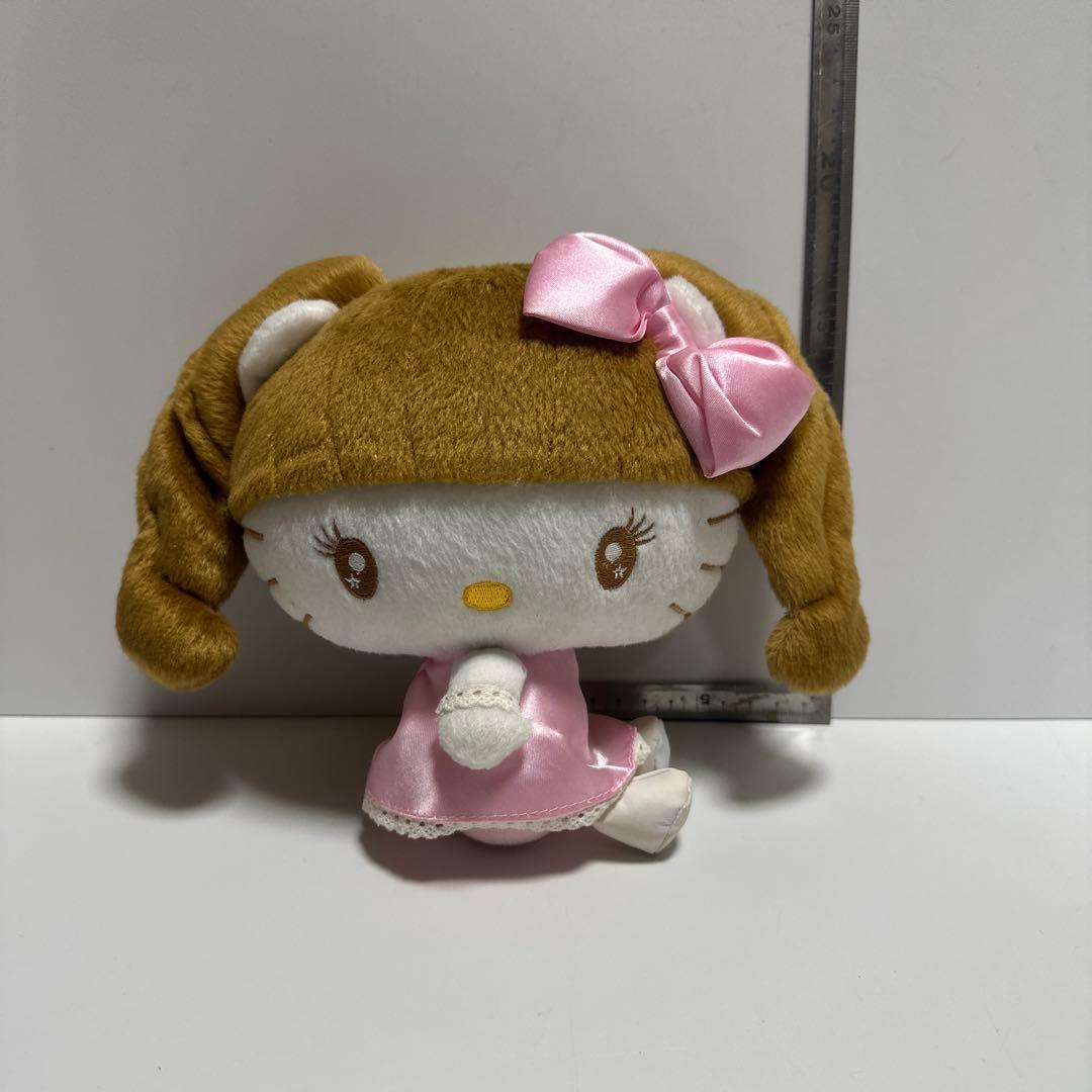 ハローキティ　辻希美　コラボ　ぬいぐるみ　辻キティ