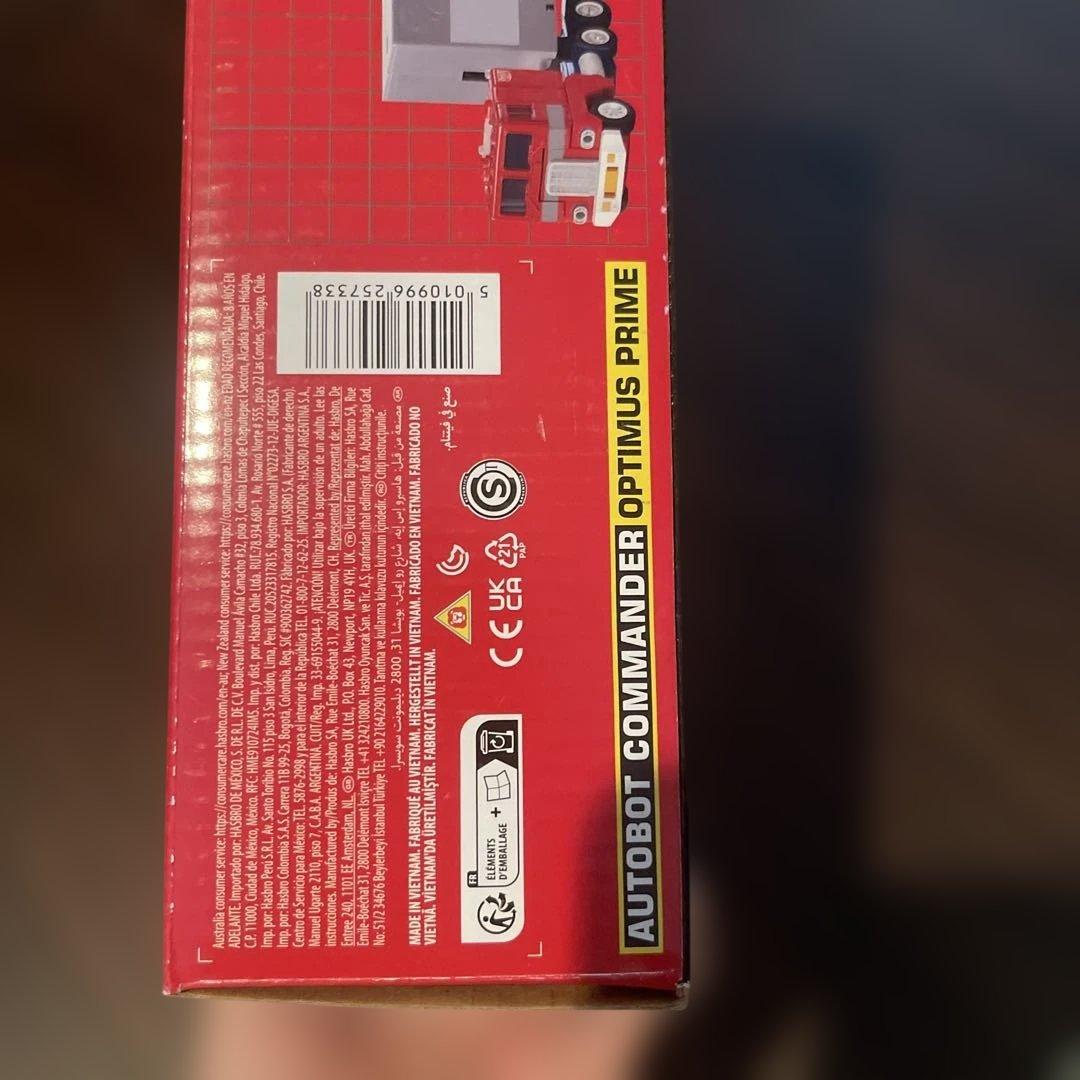 40周年　トランスフォーマー 新品未開封