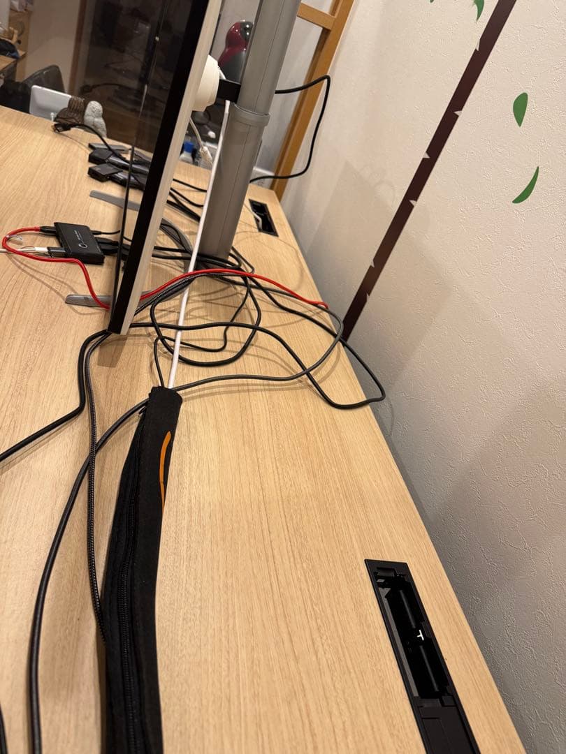 オカムラ 幅155×奥行77.5cm 電動昇降デスクSwift スイフト