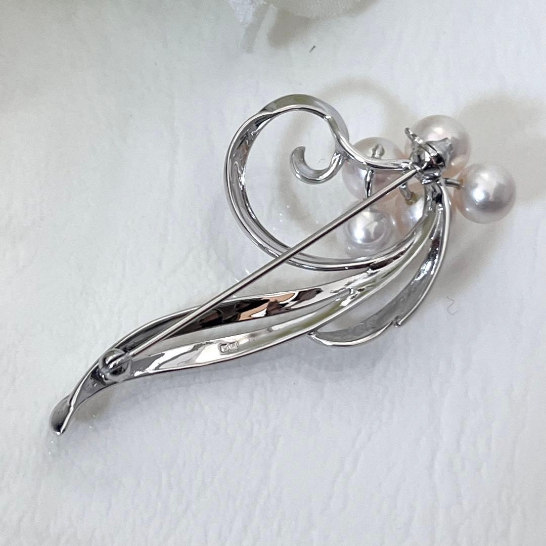 ☆美品☆ミキモト　5珠　シルバー　ブローチ　皇室御用達ブランド