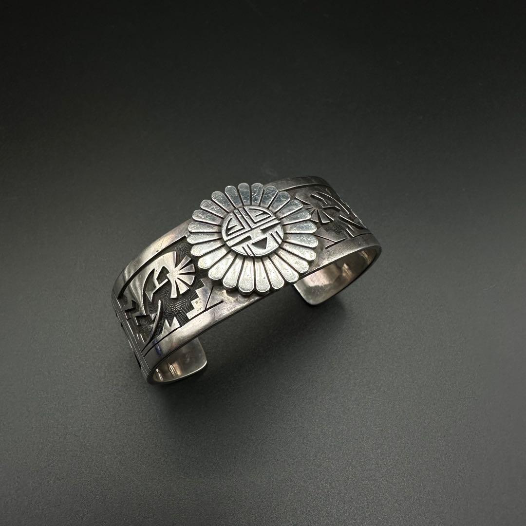 HOPI族　Gary & Elsie Yoyokie サンフェイス　バングル