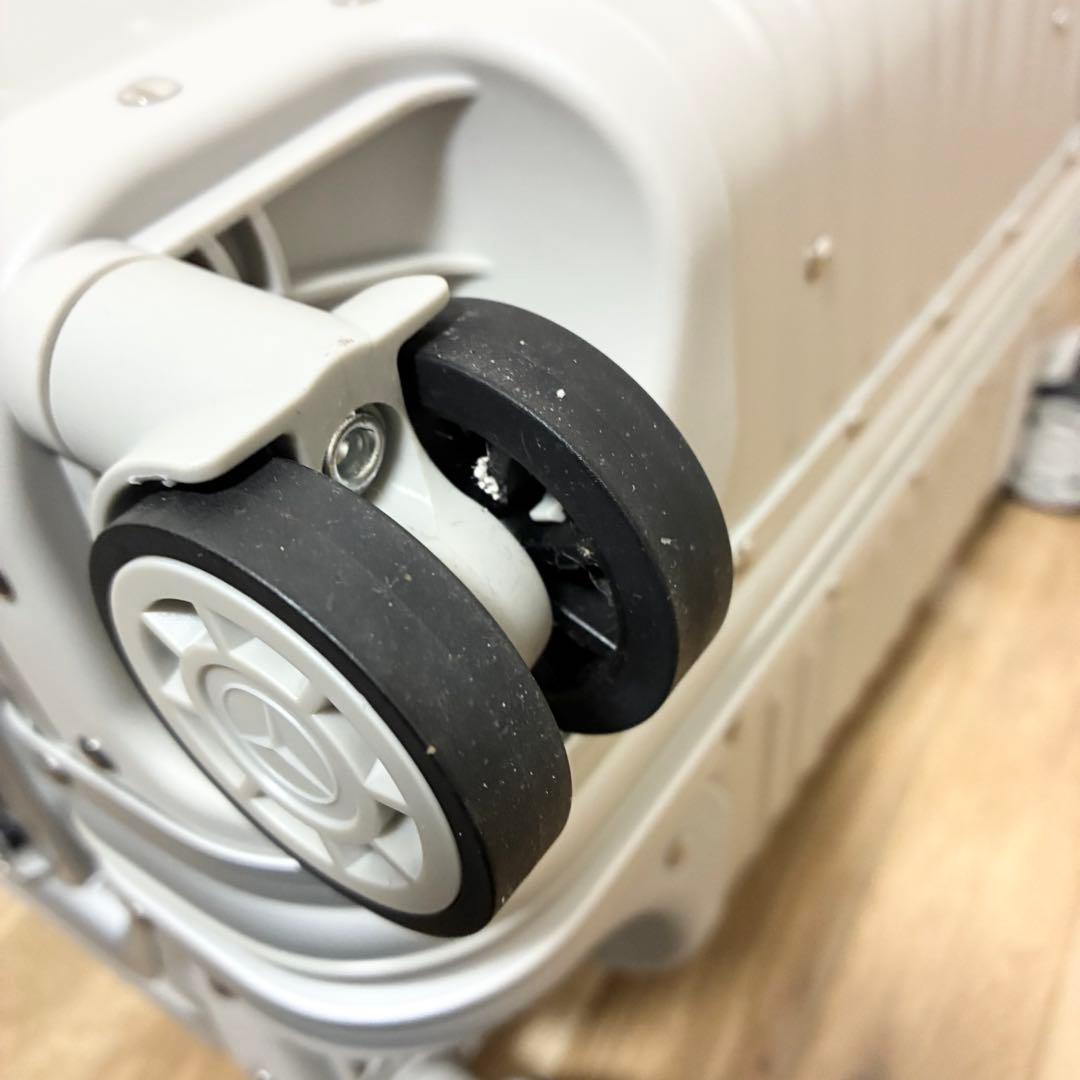 新品未使用　キャリーケース　メルセデスベンツ　カバー付