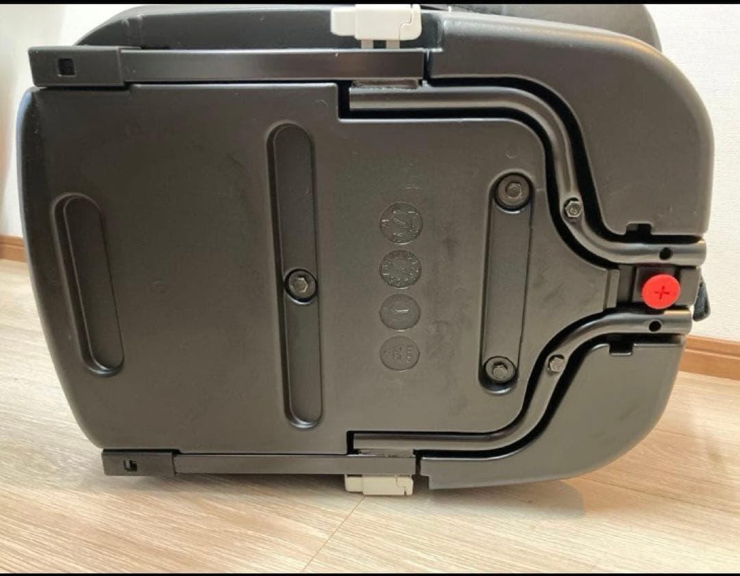 〜タイムセール〜　送料込み✨クリーニング済　ネビオ　ターンピット　ISOFIX