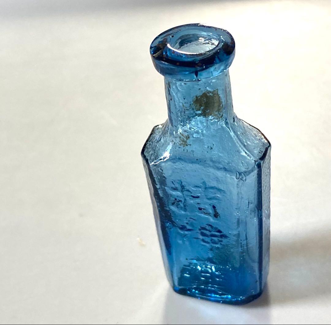 アンティーク　瓶　蚤の市　戦前