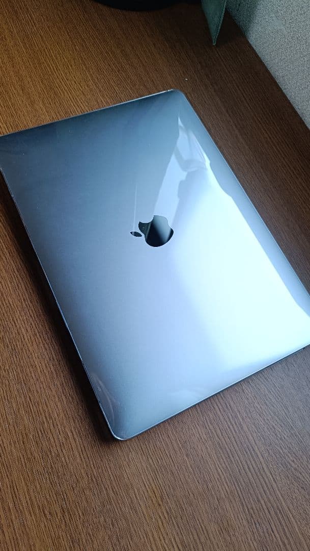 MacBook Air M1 8GB 512GB 充放電回数9 最大容量99%