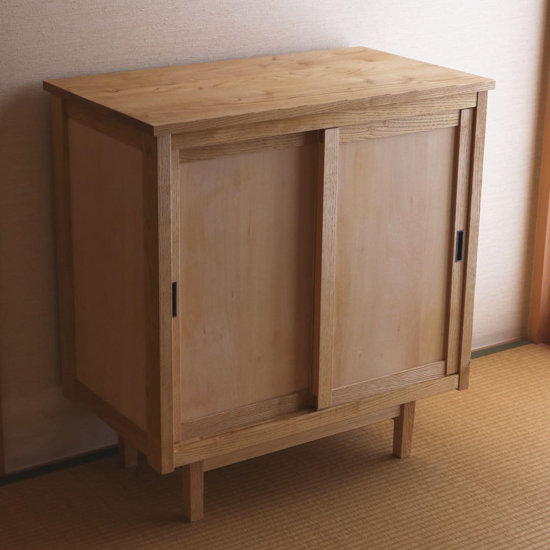 pey　栗の引き戸キャビネット