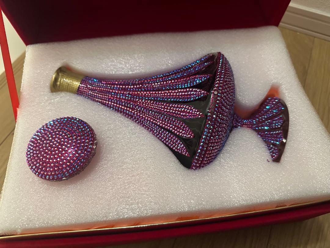 トラディションブランデー スワロフスキー サイアムパープル