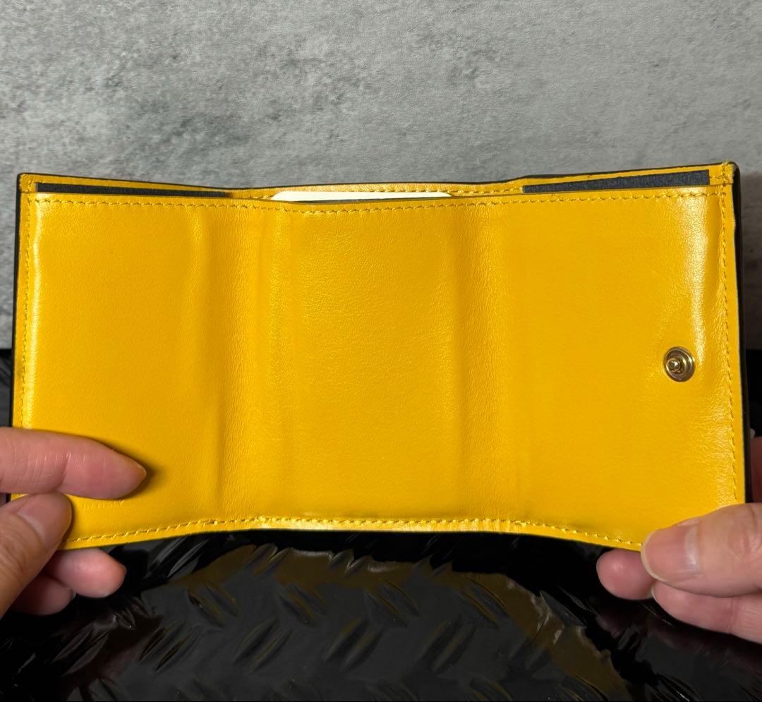 FENDI イエロー 三つ折り財布