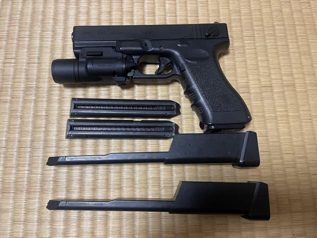 東京マルイ　電動ハンドガン　グロック18c モケイパドック　震閃電カスタム
