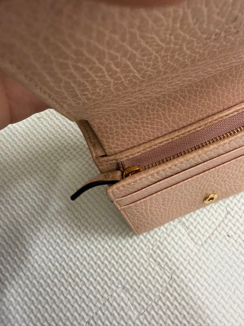 Gucci ピンク 二つ折り財布