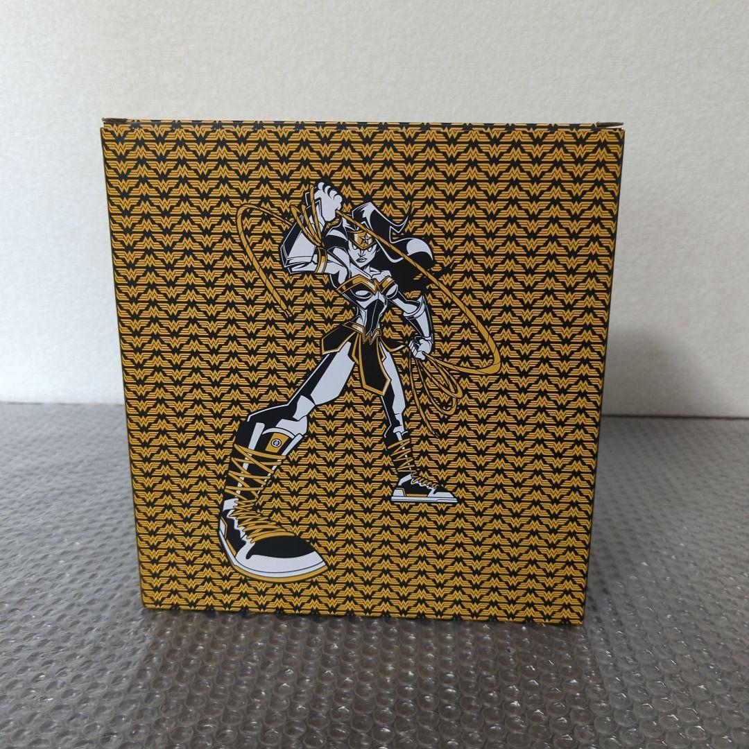 【希少】ワンダーウーマン アンルーリー インダストリーズ フィギュア