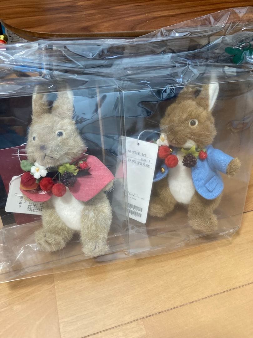 ピンクハウス　ピーターラビット　コサージュ2点セット