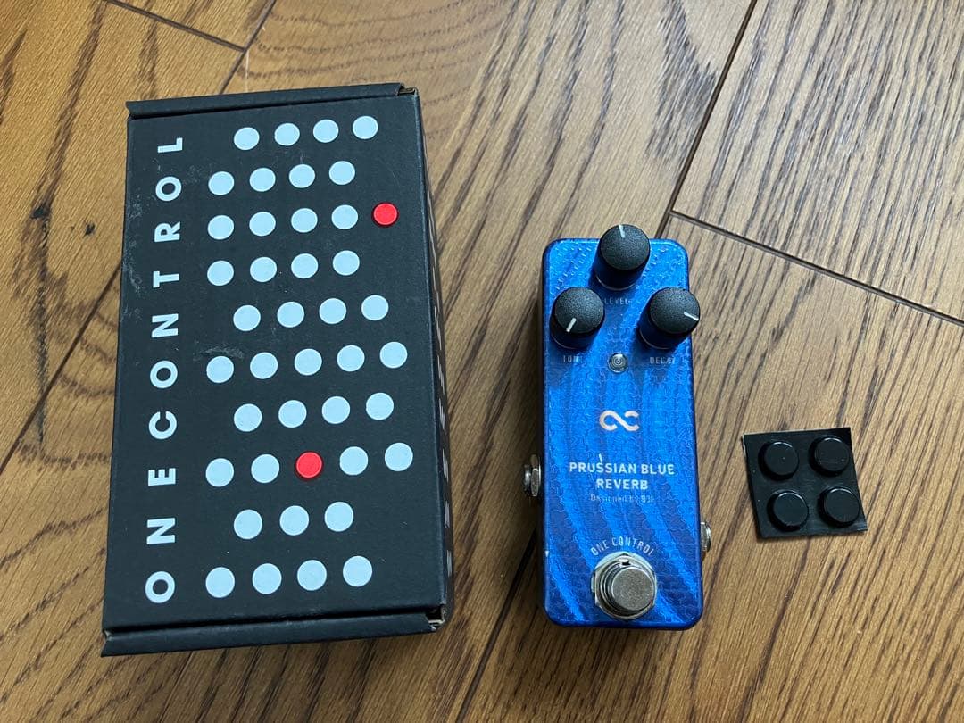 One Control Prussian Blue Reverb エフェクター