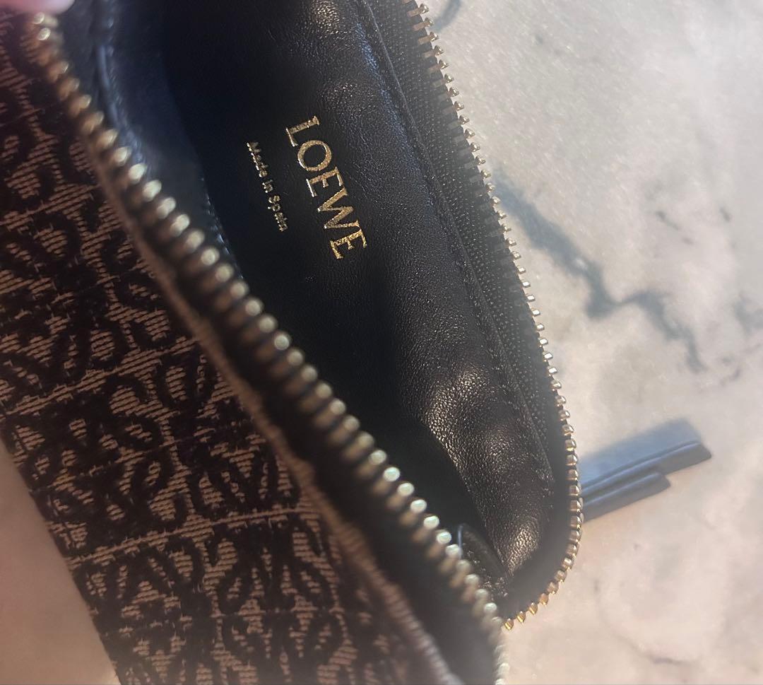 LOEWE ネイビーレザー パスケース