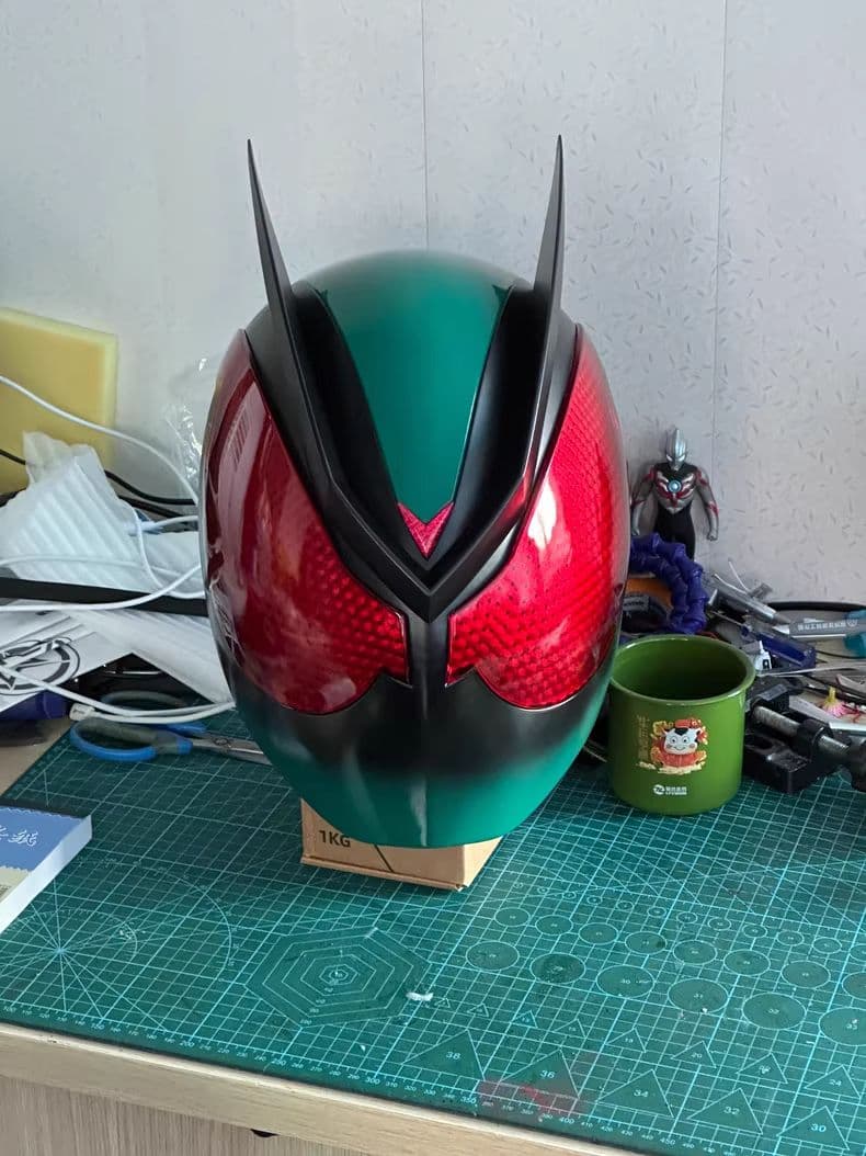 仮面ライダー ZZZ ヘルメット 1:1 コスプレ用 特撮 装着可能