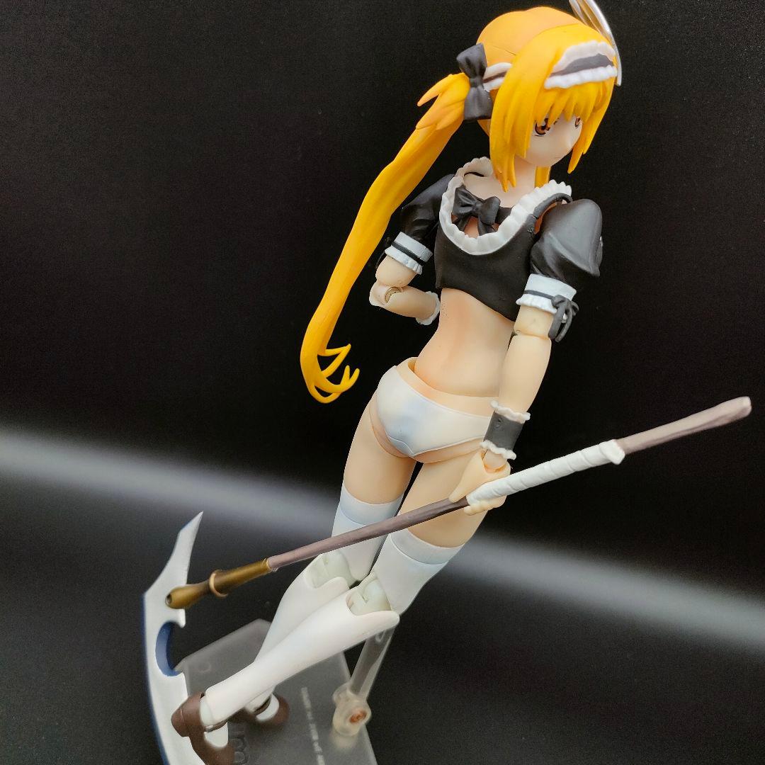 クイーンズブレイド　アイリ　美少女アクションフィギュア　R15