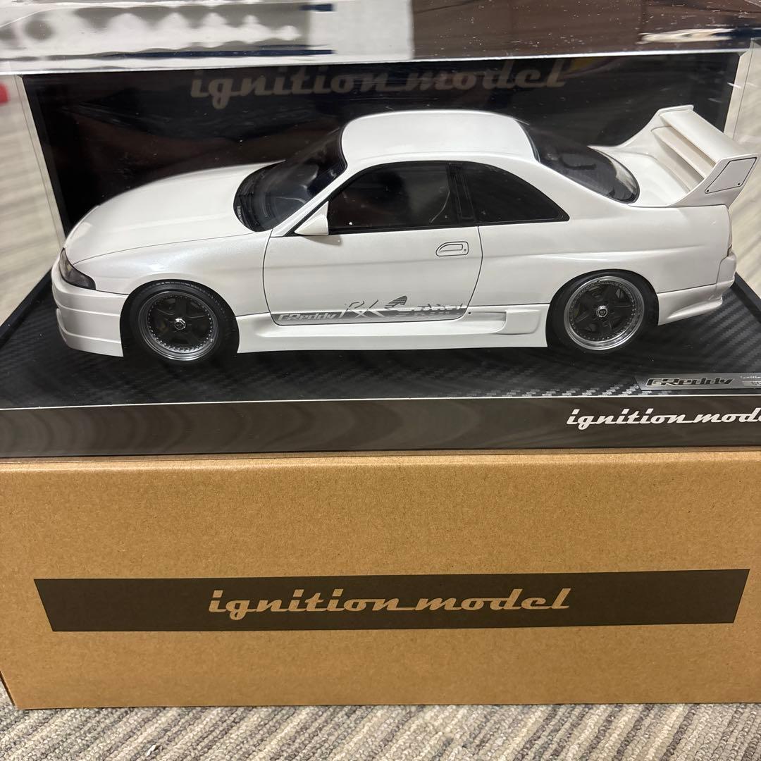 1/18 イグニッションモデル　R33 GTR bcnr33